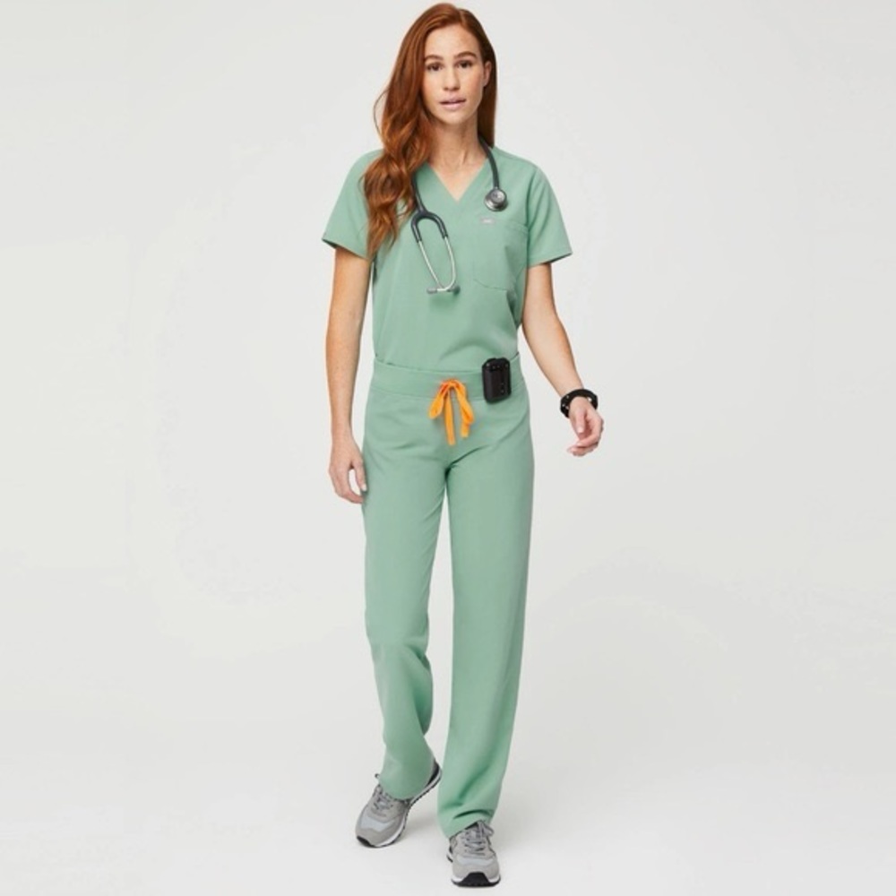 Livingston Basic Scrub Pants in Jade